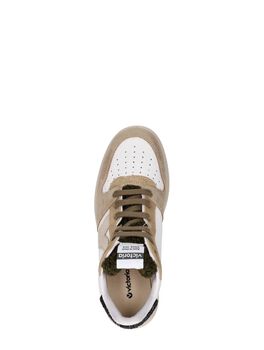 Sneakers Laag
