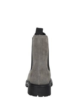 Chelsea boots
