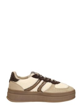 Sneakers Laag