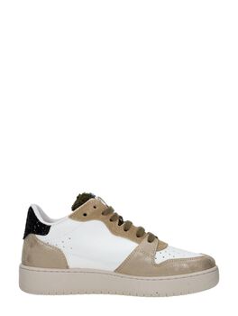 Sneakers Laag