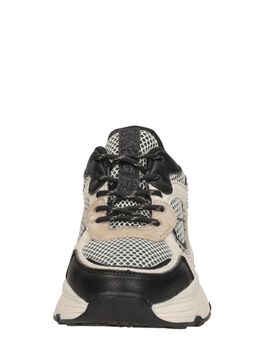 Sneakers Laag
