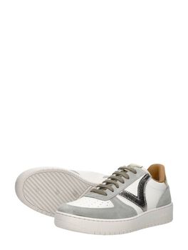 Sneakers Laag