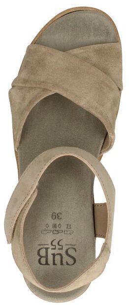 Mia 01 - large