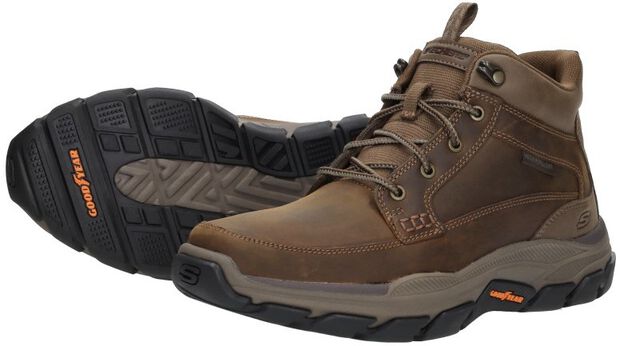 Relaxed Fit: Respected - Boswell - large