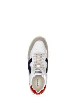 Sneakers Laag