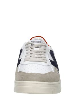 Sneakers Laag