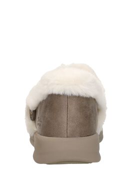 Slip-Ins: Cozy Escape
