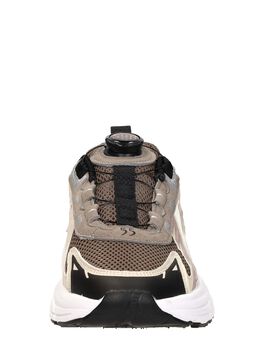 Sneakers Laag