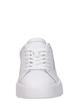 TH Court LTH Detail Ess