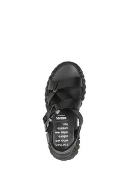Groovy-Sandal