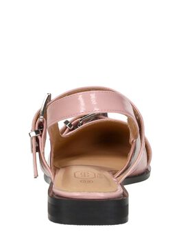Slingbacks