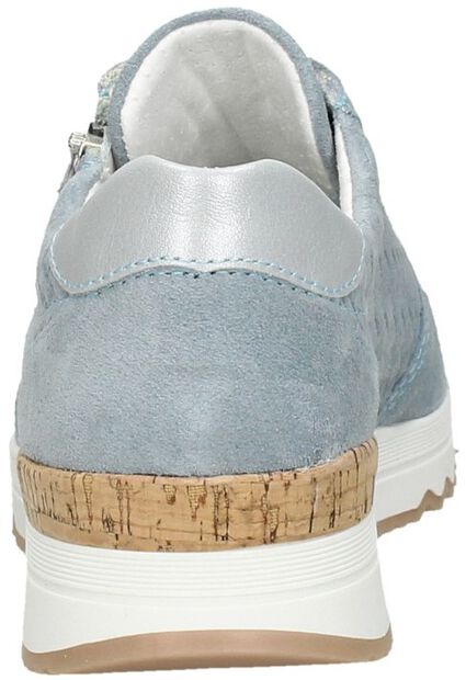 Claire 18 - large