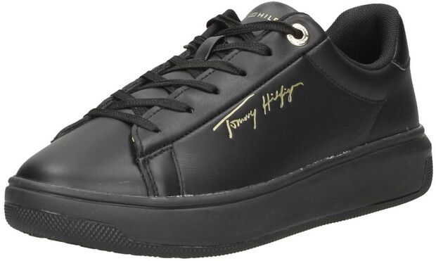 Signature Court Sneaker - large