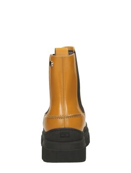 Preppy Outdoor Low Boot