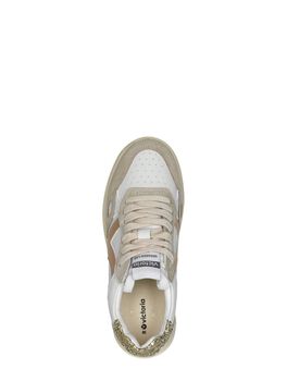 Sneakers Laag