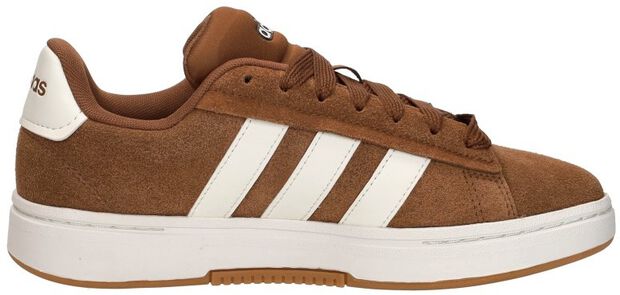 GRAND COURT ALPHA 00s - large