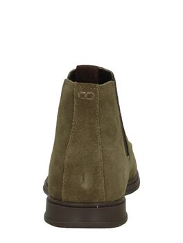 Chelsea boots