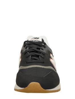 997