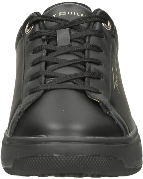 Signature Court Sneaker - large