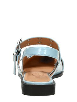 Slingbacks