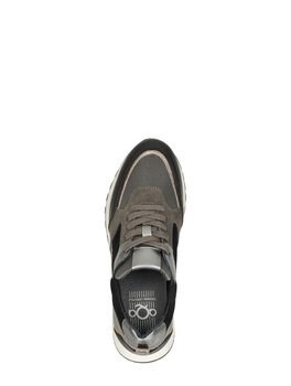 Sneakers Laag