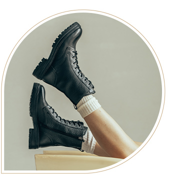Biker boots